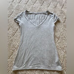 * 3 for 20 * Express Gray Fitted Cap Sleeve Tee
